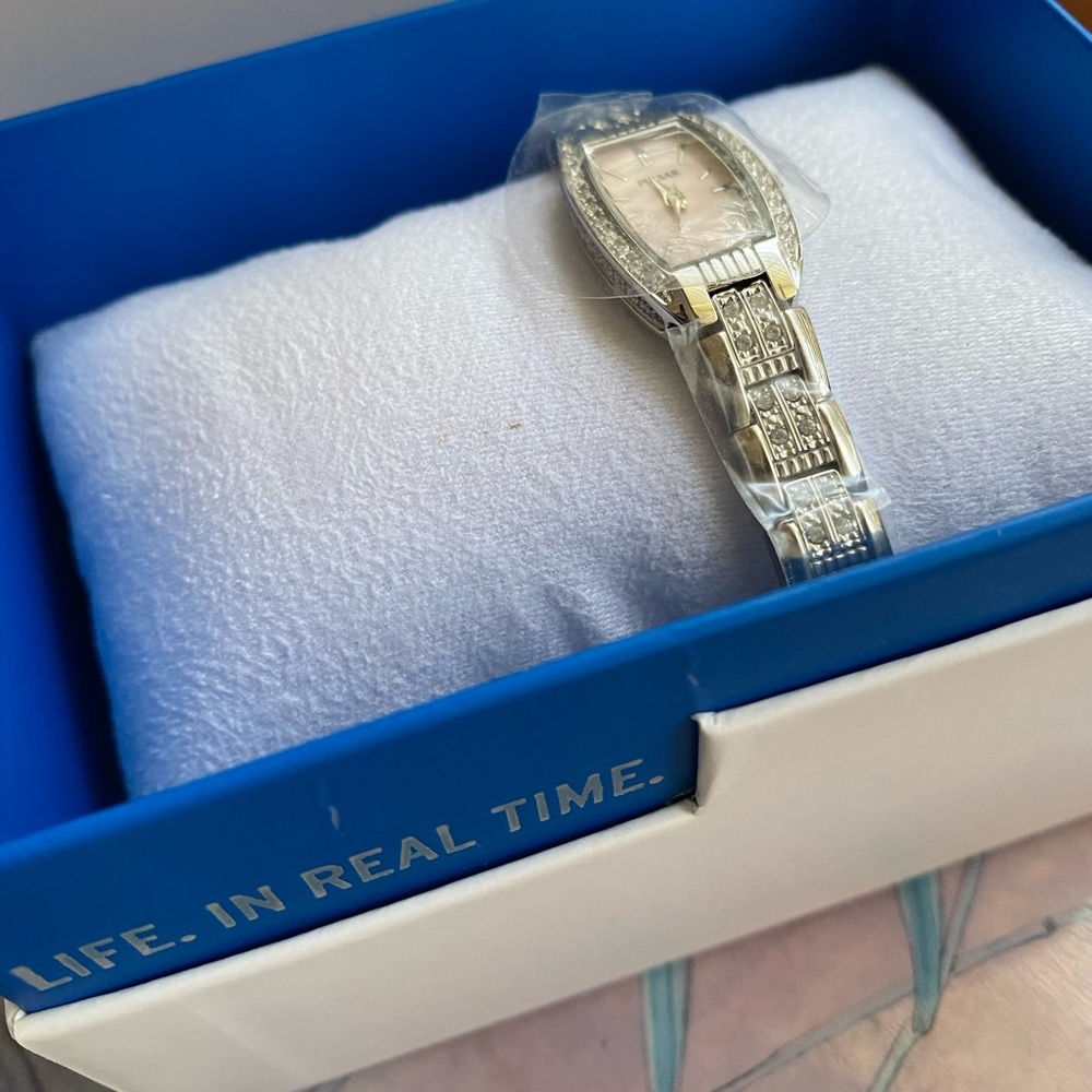 Pulsar Watch with Swarovski Crystals - Picture 3 of 10